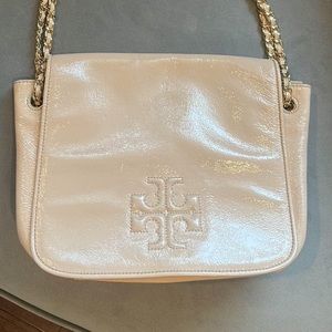 Authentic Tory Burch Charlie patent small flap shoulder bag purse light oak